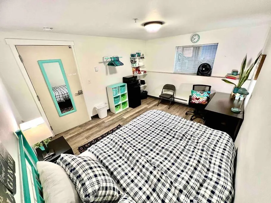 Private Room With Shared Bathroom On The 1St Floor 10 Minutes Walk To University Of Washington Seattle 0*,